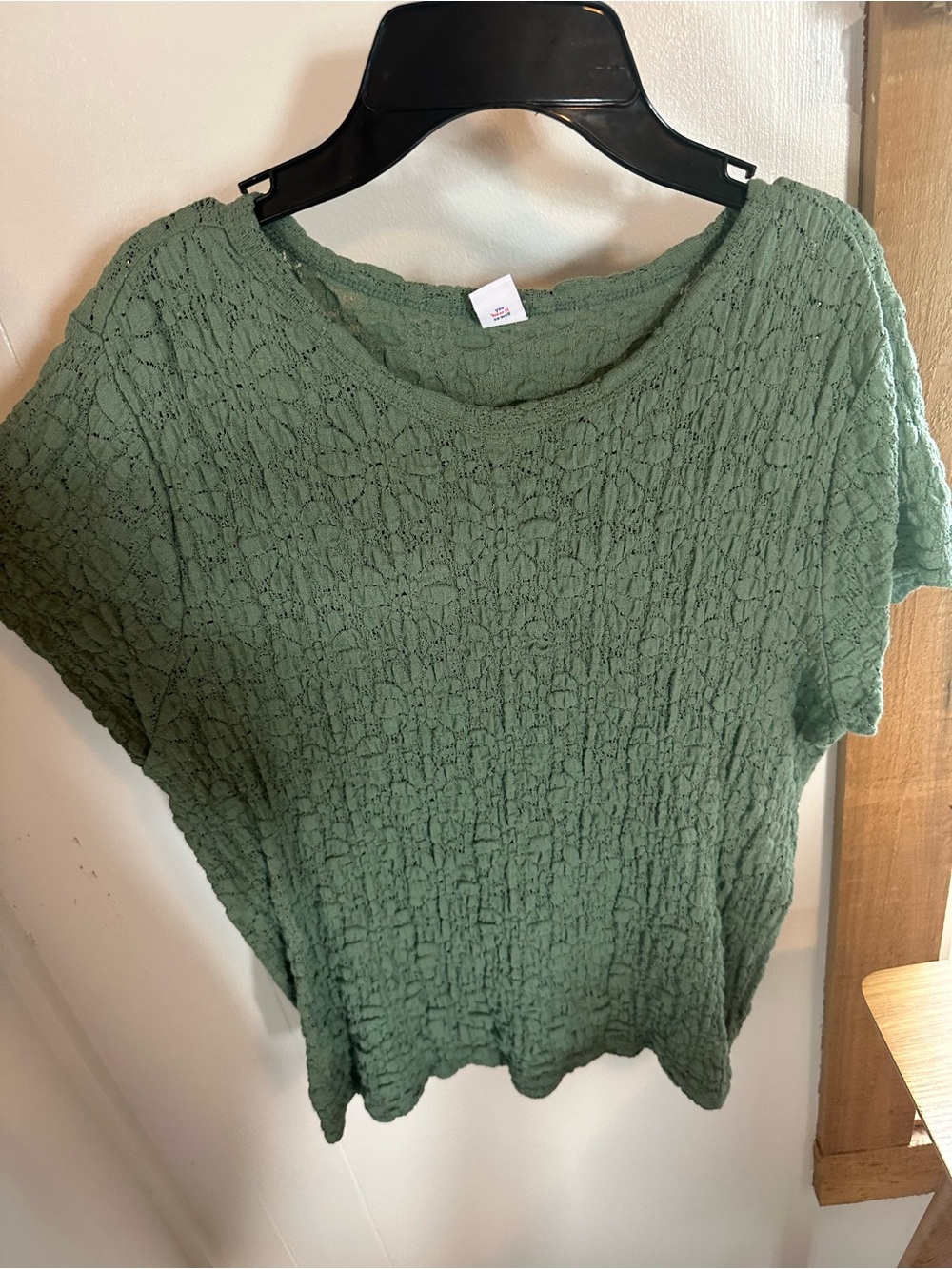 Old Navy Sage Green Textured Short Sleeve Tee